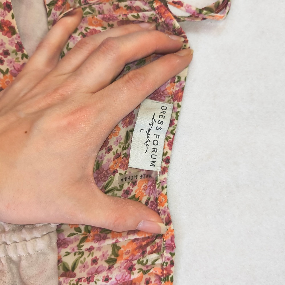 Dress Forum Los Angeles‎ Floral Smocked Crop Top — Boho Chic Tie Strap L - Picture 3 of 8